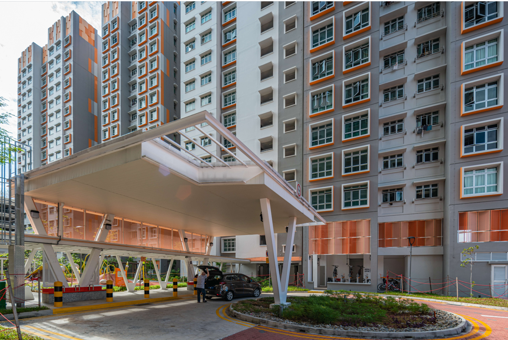 MacPherson Blossom 3