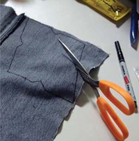 Heartland-Ambassador-cardholder coin pouch-step 2