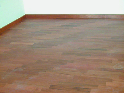 lacklustre varnished surface